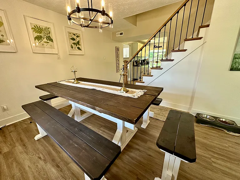 10117 Wolf Den Ln — Photo 8