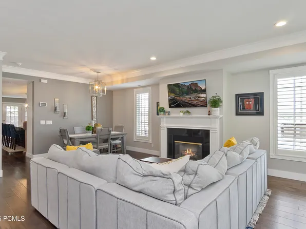 918 E Sage Park Ln, Millcreek, UT 84117