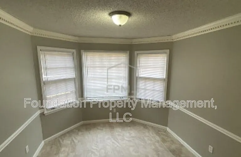 7089 Cobblestone Dr — Photo 8