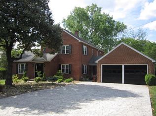 3289 Avenham Ave SW, Roanoke, VA 24014