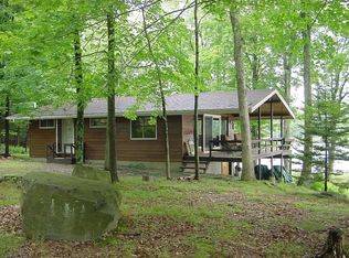 142 W Shore Dr, Milford, PA 18337