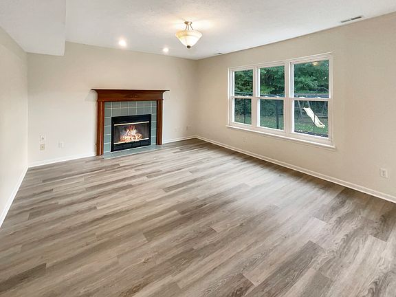 3rd image of 8939 Durban Ct