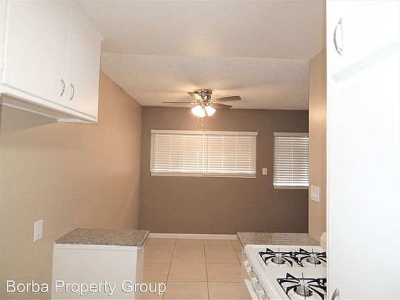 5th image of 517 Venice Way APT C