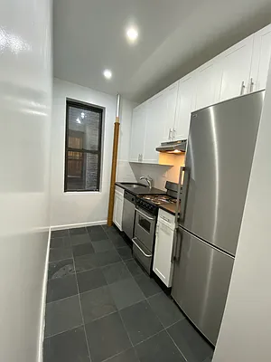 Rented by Bond New York | media 10