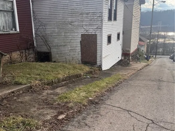 918 Florence St, East Liverpool, OH 43920