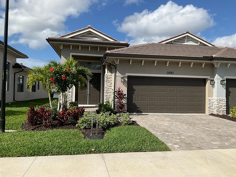 9880 Natura Blvd — Photo 1