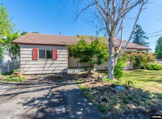 411 W D St, Lebanon, OR 97355
