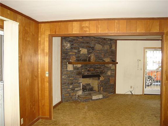 5th image of 2741 Mossdale Dr