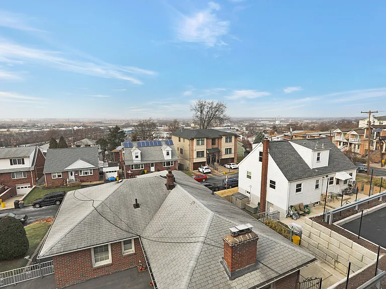 570 Fairview Ave #2 — Photo 10