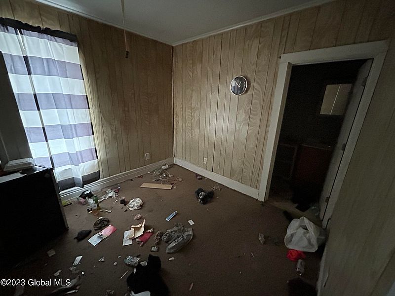 5th image of 61 Milton Avenue