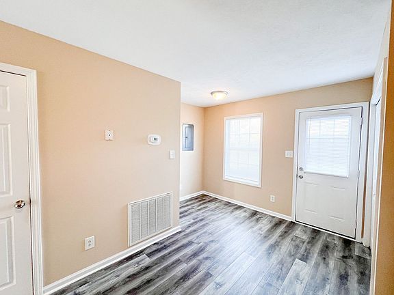 5th image of 789 Cherrybark Ln APT 2