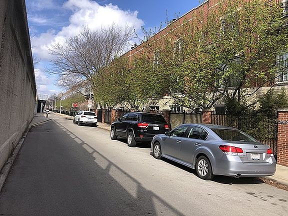 3rd image of 2512 W Bloomingdale Ave APT D