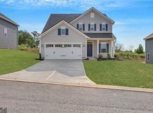 279 Oakleigh Dr, Calhoun, GA 30701