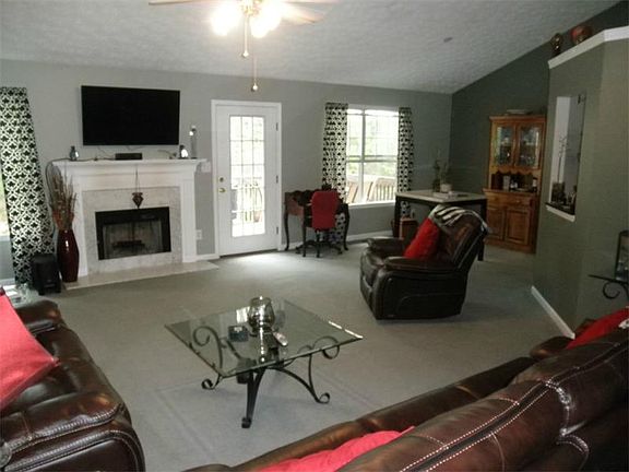 4th image of 1405 Wilkes Crest Dr