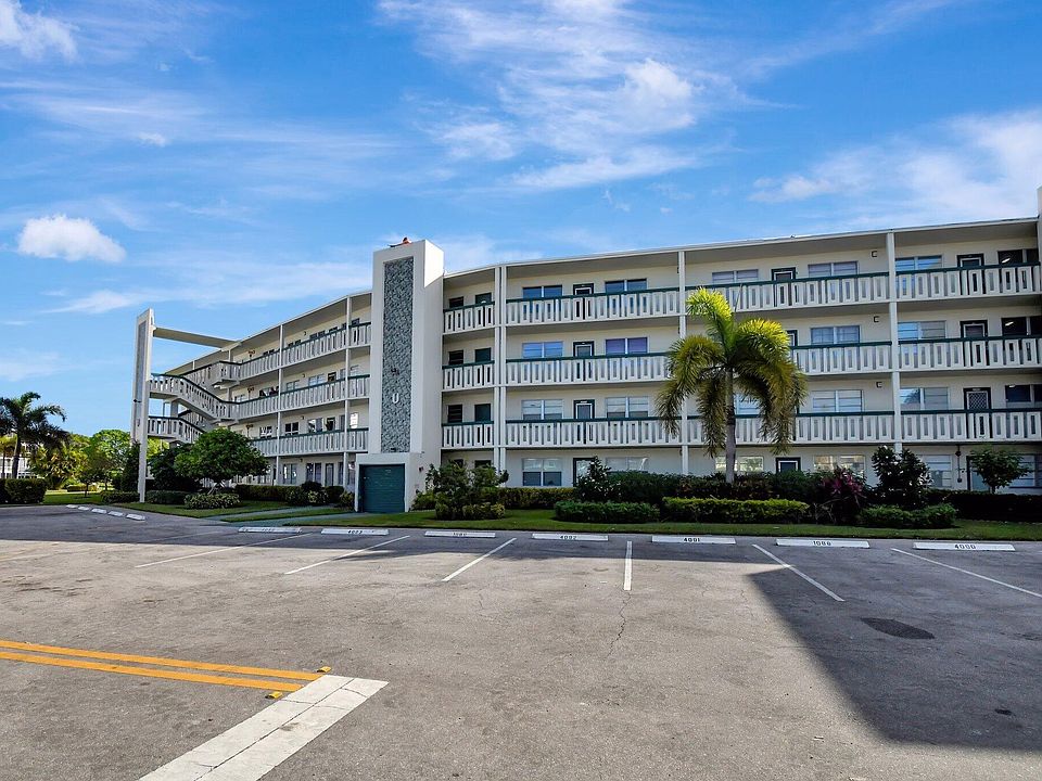 1st image of 2090 Oakridge U #2090