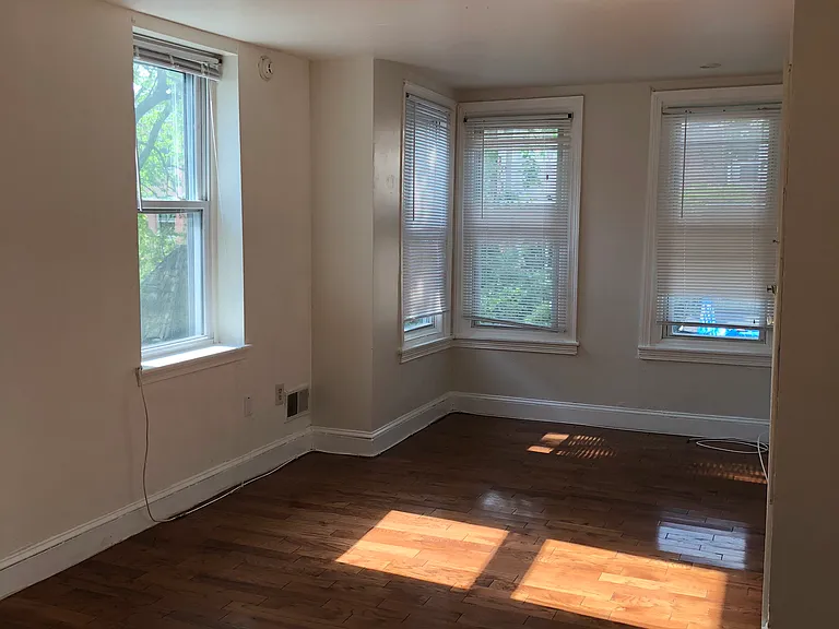 3815 Hamilton St — Photo 23