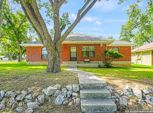 231 Cross River St, New Braunfels, TX 78130