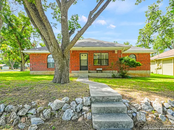 231 Cross River, New Braunfels, TX 78130