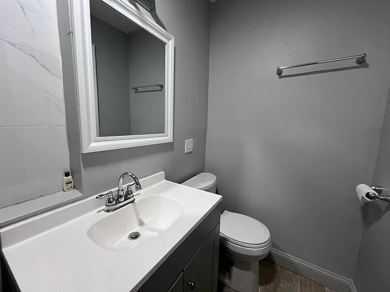 376 Riverway #9 — Photo 10
