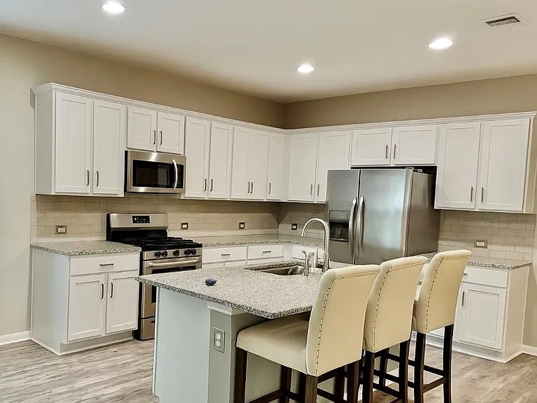 305 Rusk Bluff Ave — Photo 8