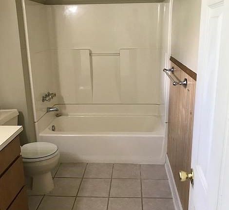 4th image of 4837 S Thompson Ave