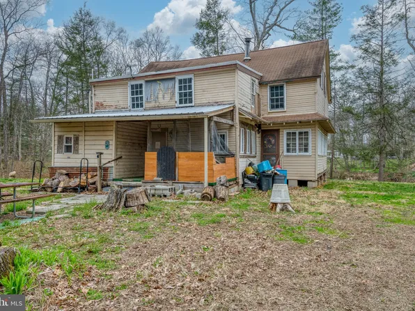 263 Boy Scout Rd, New Oxford, PA 17350