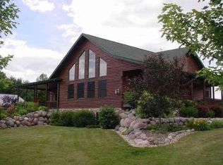 1518 Wilshire Dr, Stevens Point, WI 54482