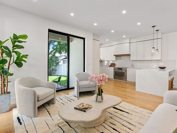 5th image of 34 West St #34
