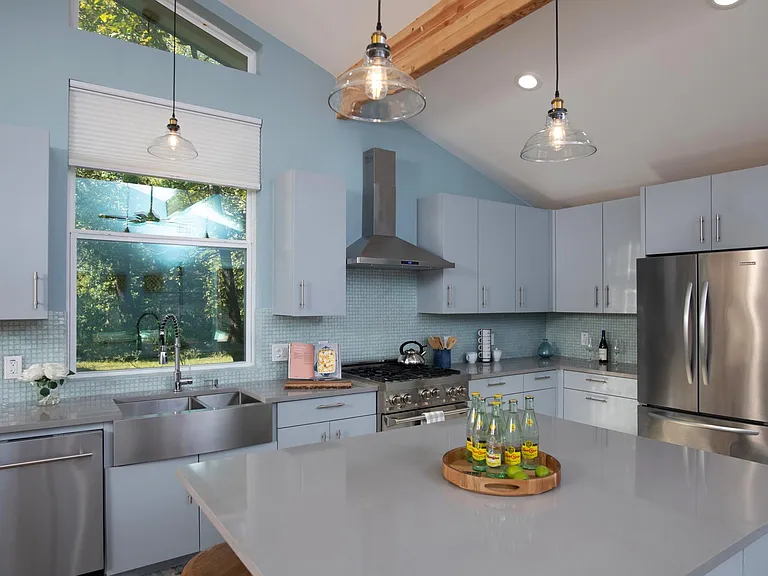 1000 W Saint Johns Ave — Photo 13
