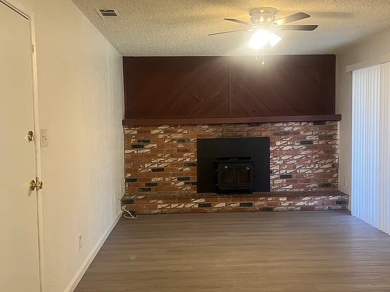 3355 W Indianapolis Ave — Photo 7