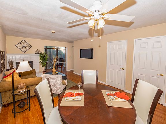 2nd image of 3985 Wabaska Dr APT 16
