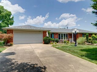 1369 E Deerfield St, Springfield, MO 65804