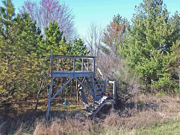 5th image of N4820 Eagle Nest Dr