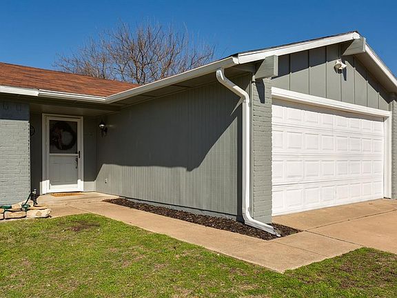 2nd image of 621 Shadyglen Dr