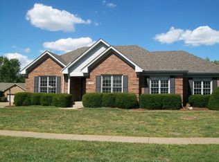 7703 Shaker Mill Rd, Louisville, KY 40220