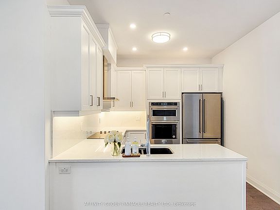 5th image of 99 Louisa St #309