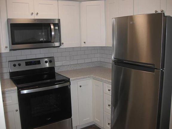 3rd image of 400 E Scott Ave NE #5