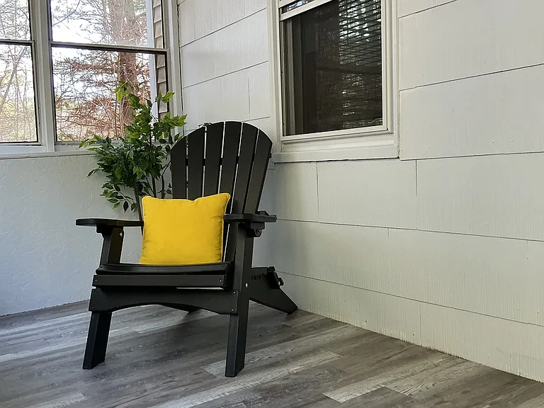 8 Rogers Pl — Photo 2