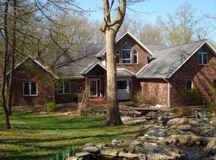 2323 Shady Ln, Godfrey, IL 62035