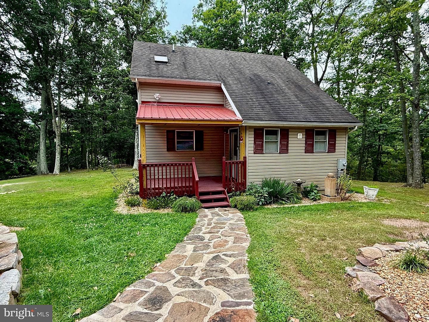 348 Trapper Ridge Ln, Hedgesville, WV 25427 | Zillow