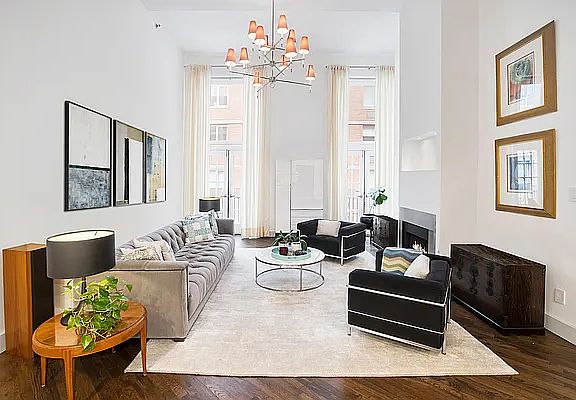 2nd image of 121 W 20th St APT 4E