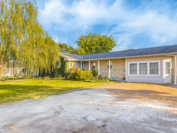 4475 W Newton Dr, Edinburgh, IN 46124