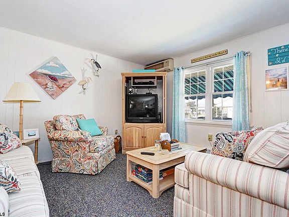 5th image of 3301 Simpson Ave #2