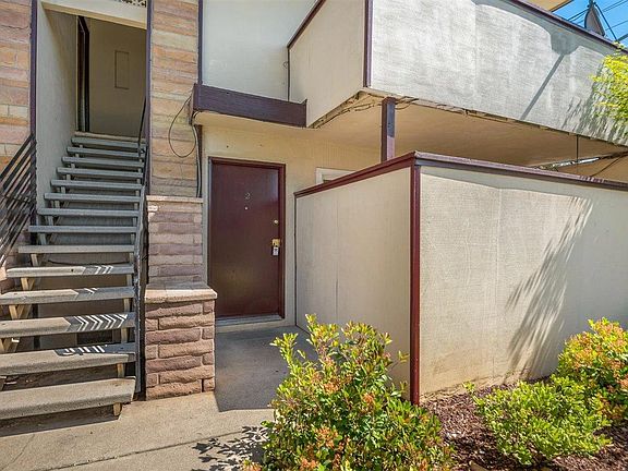 2nd image of 10162 Park Cir E APT 2