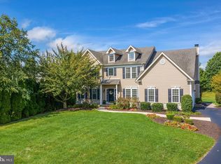 17 Fairwind Ln, Exton, PA 19341