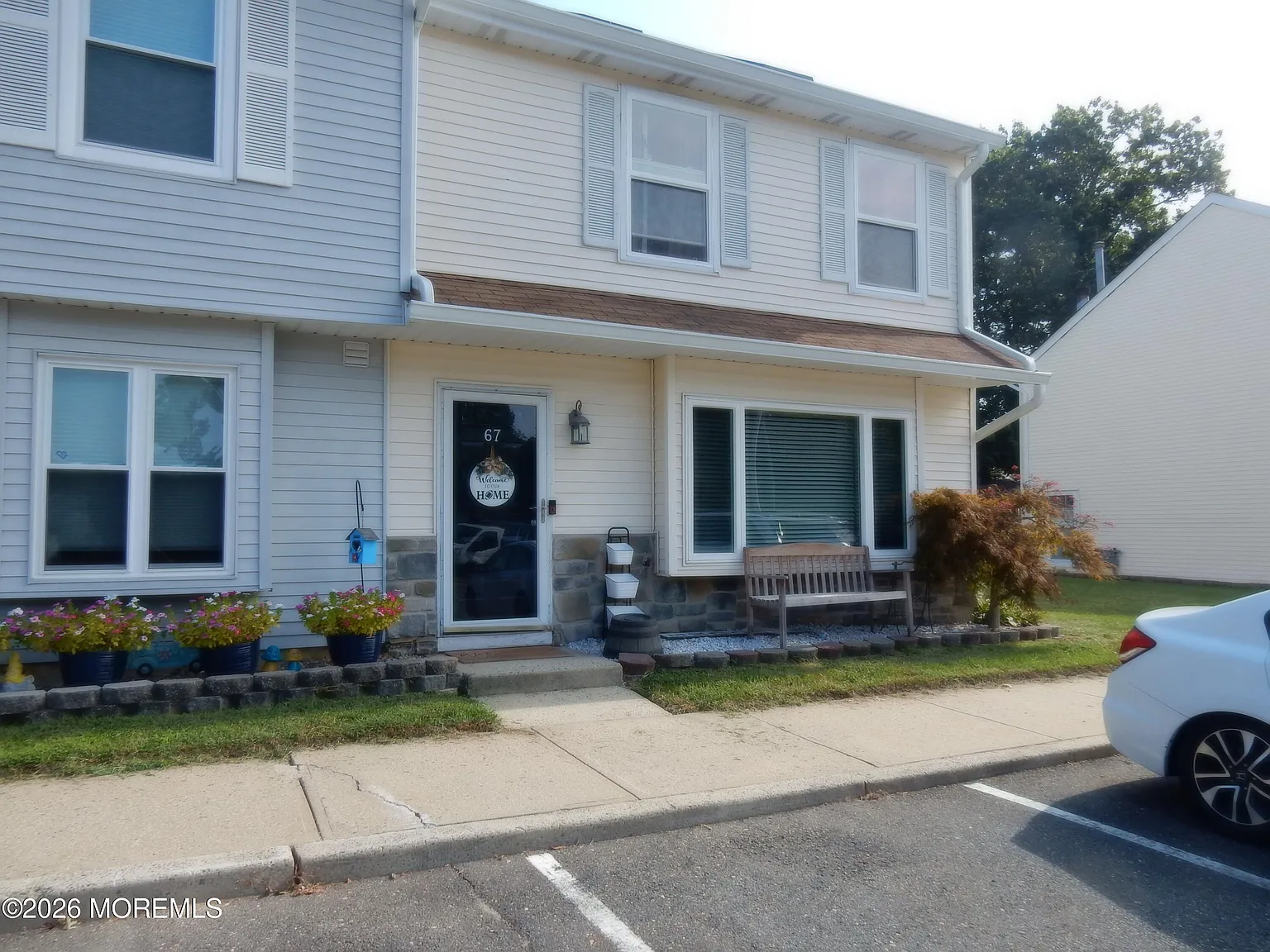 2 bed, 1.5 bath, 1600 sqft, $2,600 — Photo 1