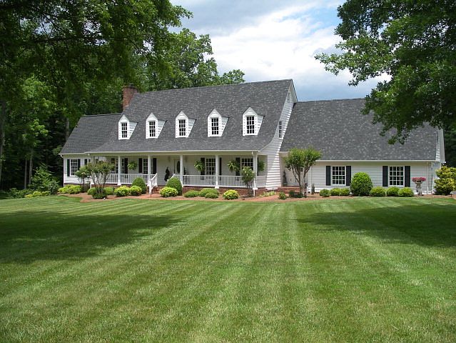 1st image of 369 Country Club Road Ext