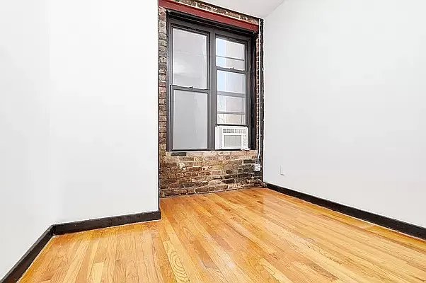 520 E 14th St #30 — Photo 4