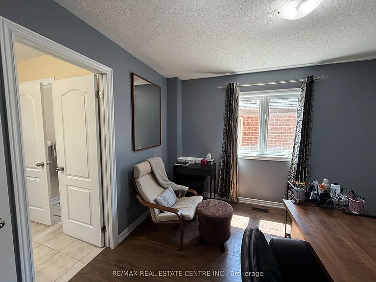 14 Twistleton St — Photo 14