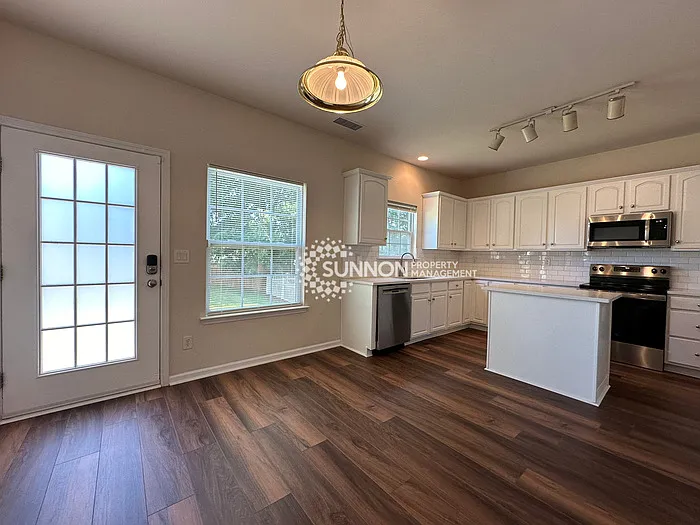 3343 Crutchfield Pl — Photo 6